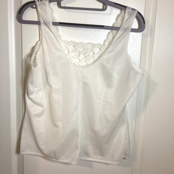 Vanity Fair Women's White Lace Trim Camisole Tank Top Size 38 Lingerie Chemises - Picture 4 of 7